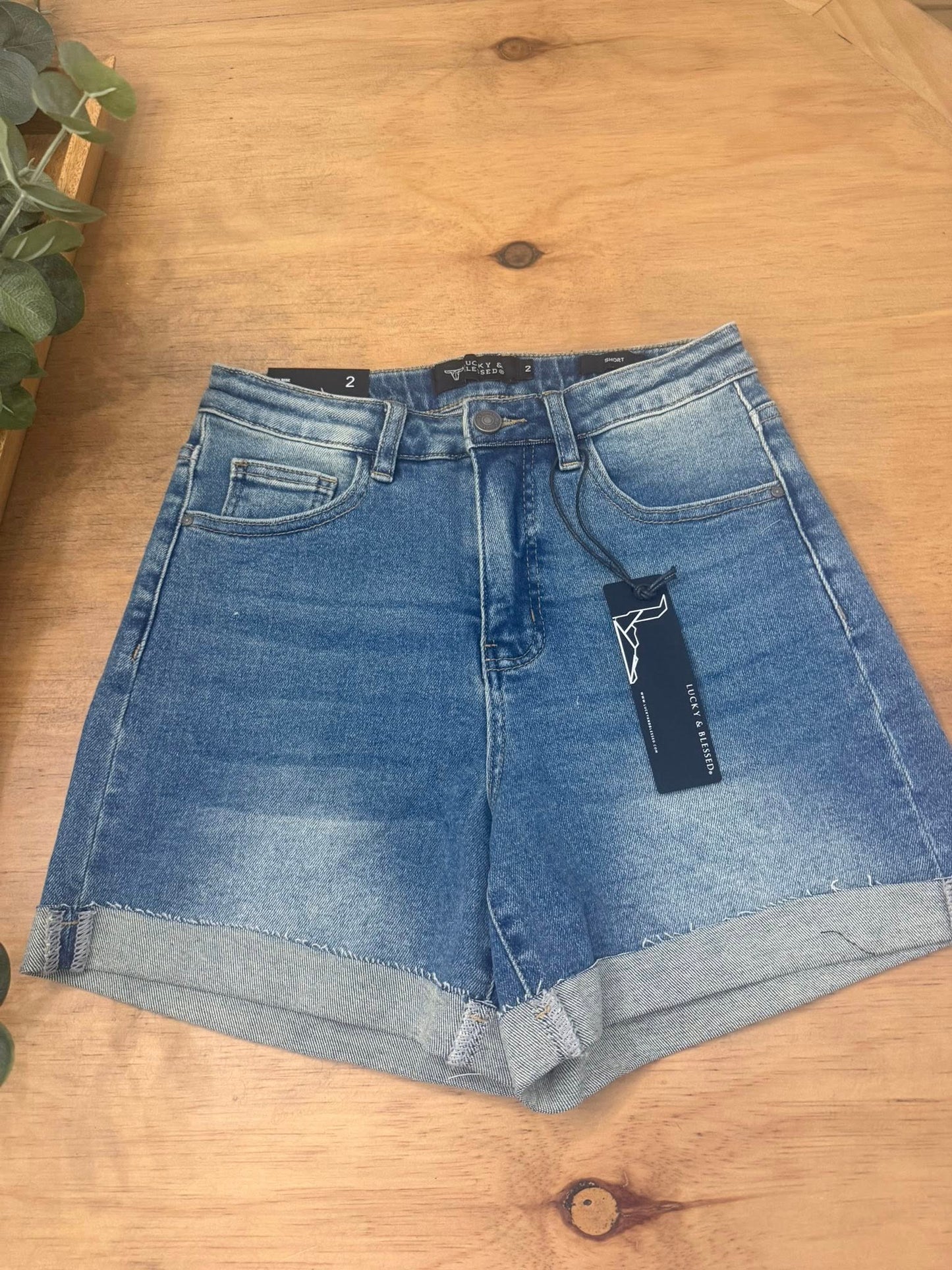 Stone Wash Cuffed Boyfriend Shorts (4.5in / after cuff 6in Inseam)